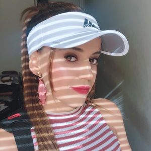 Meet your Posher, Hanan